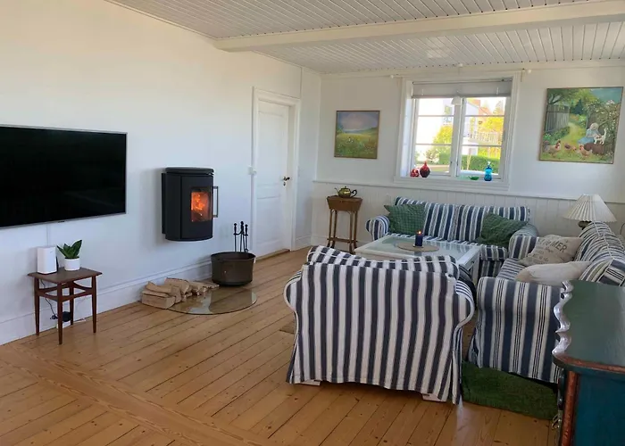 Дом отдыха With Breathtaking Sea And Cliff Views Аллинге