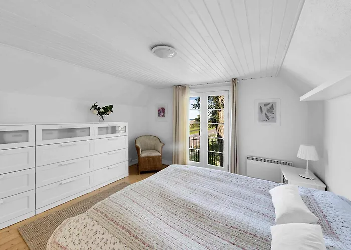 Дом отдыха With Breathtaking Sea And Cliff Views *